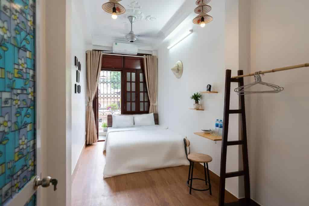 Nhà homestay Nhà Thờ Lớn 25m2, 4 tầng, 8.5 tỷ dòng tiền 18tr/th