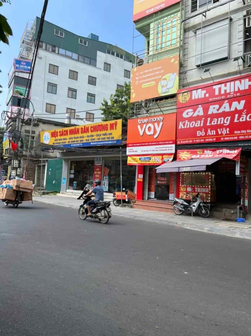 Bán nhà 5 tầng trục chính kinh doanh ở thị trấn Chúc Sơn giá 1.9 tỷ