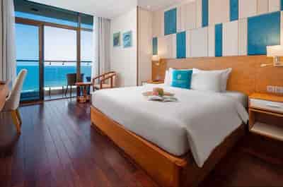 Bán khách sạn 4* mặt biển Võ Nguyên Giáp, Đà Nẵng, 470m, 21 tầng, hơn 130p, bể bơi, doanh thu trên 60 tỷ 1 năm