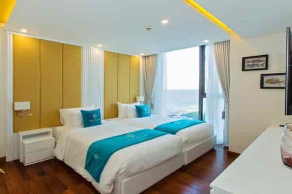 Bán khách sạn biển Đà Nẵng 4 sao, 21 tầng 1000p chuẩn 4 sao đường B30m giá 200 tỷ