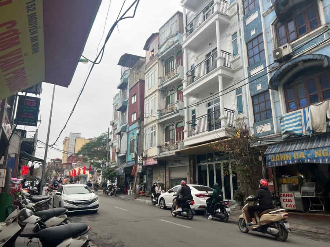Bán nhà mặt phố Nguyễn An Ninh, vỉa hè kd sầm uất mọi mặt hang, chỉ 6 tỷ 58