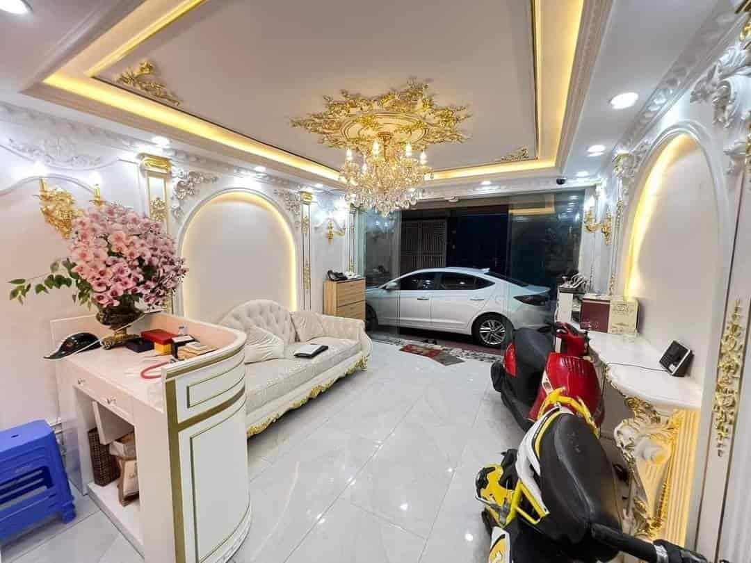 Bán nhà Giáp Bát, Kim Đồng, ô tô đỗ cửa, dt 36m, 5T hơn 4 tỷ