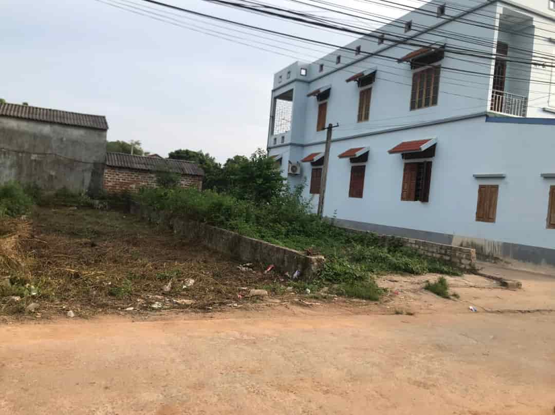 Chủ cần tiền nên hạ giá kịch sàn 100m mặt trục chính thôn tại cánh chủ Bình Yên, gần khu CNC Hoà Lạc