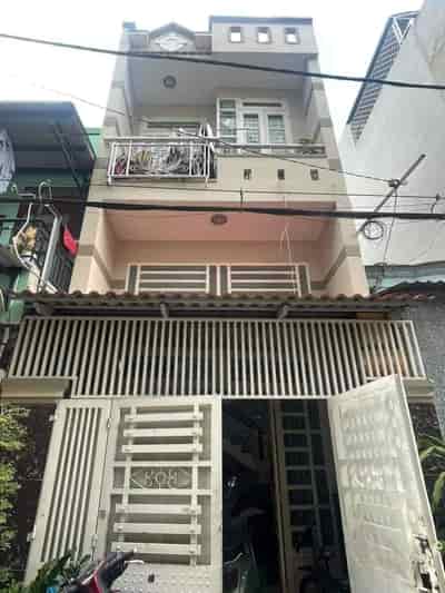 Nhà bán đường Lê Quang Định nhỉnh 4 tỷ, nhà 3 tầng, hẻm xe hơi quay đầu, gần Phạm Văn Đồng, 2 mặt hẻm