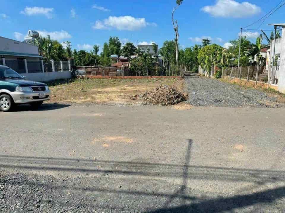 Chính chủ bán miếng đất 10x50m ngay KCN Bàu Bàng ,đường nhựa nhà nước 25m, sổ sẵn