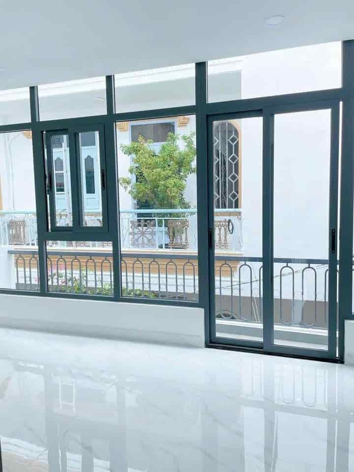 Nguyễn Oanh P6 Gò Vấp, 4x11m, 2 tầng, giá giảm còn 3.5 tỷ TL