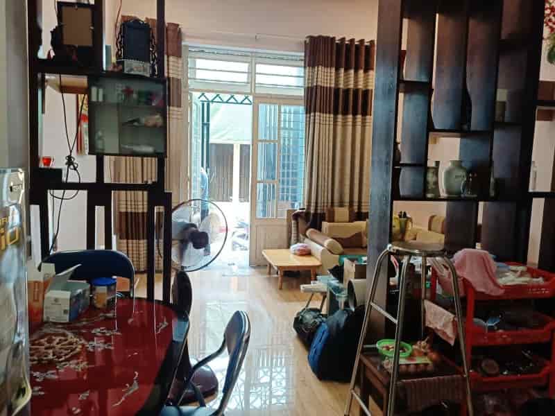 Chủ ngộp bán gấp nhà mới đẹp Huỳnh Văn Bánh P13, 4x12.5m, full nội thất