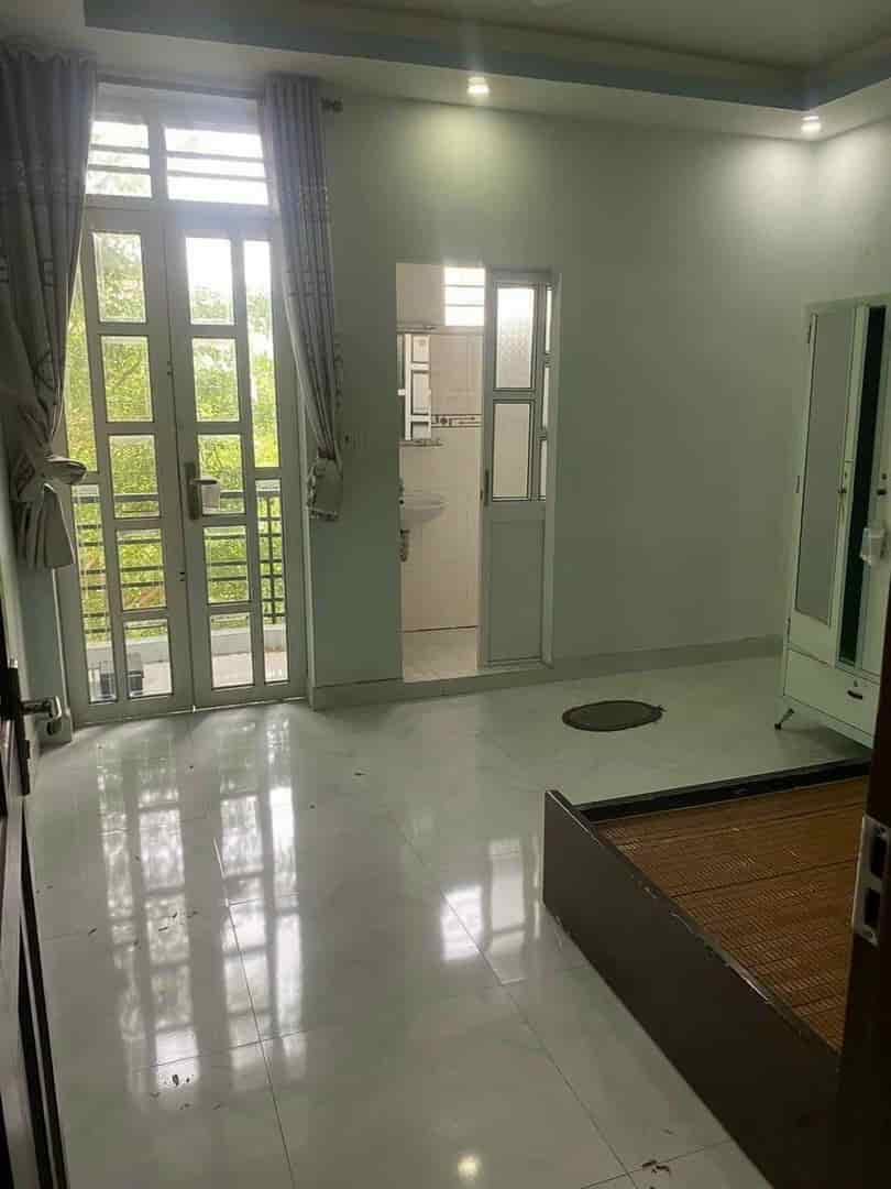 Chủ bán nhà đ. Nguyễn Thị Tần, q.8 60m2/ 1 tỷ 270tr gần chợ Rạch Ông