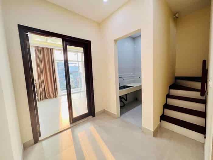 View hồ tây cực chất, mp Yên Hoa, 50m2, 6 tầng thang máy, mt 4m, chào 20 tỷ xíu, lô góc, kd đa dạng.