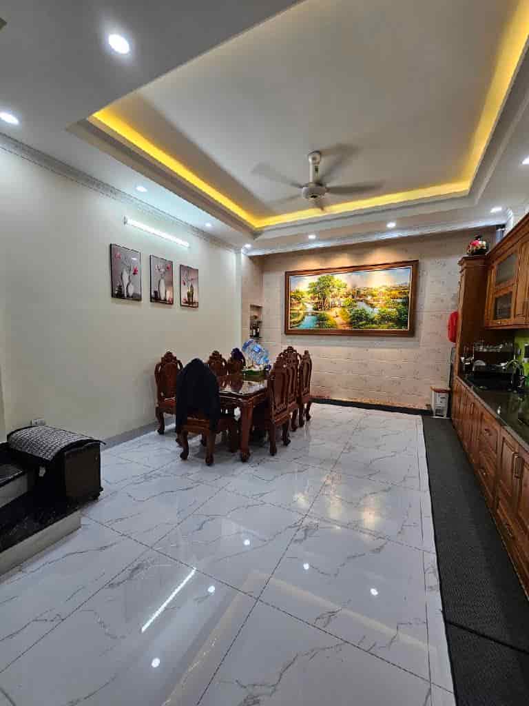 Nhà dân xây, Nguyễn Văn Cừ, 66m²*5 tầng, hơn 8 tỷ, ở kết hợp kinh doanh dòng tiền