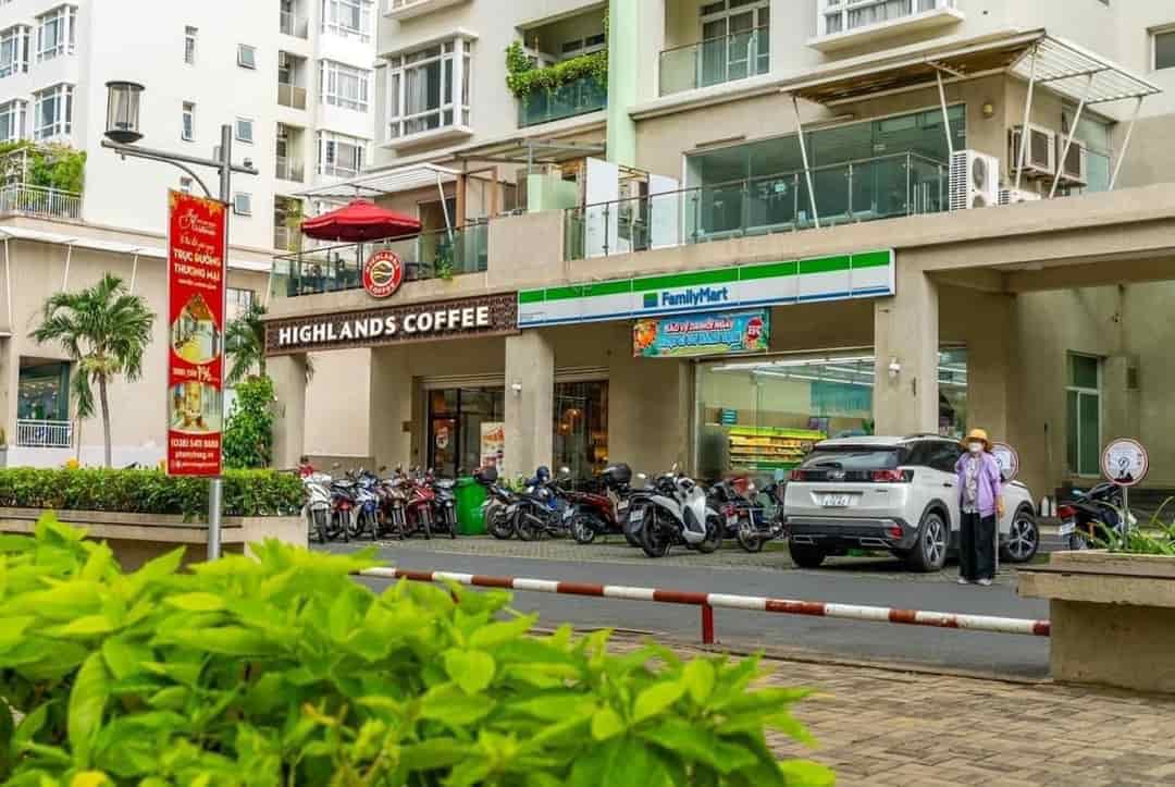 Bán shophouse Phú Mỹ Hưng đường Nguyễn Lương Bằng đối diện siêu thị Annam