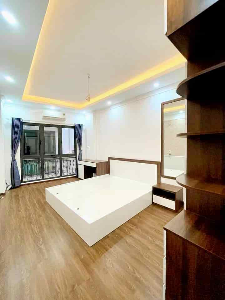 Bán nhà đẹp 5 tầng phố Cự Lộc quận Thanh Xuân chủ tặng full nội thất đầy đủ, xịn xò, khách về ở luôn
