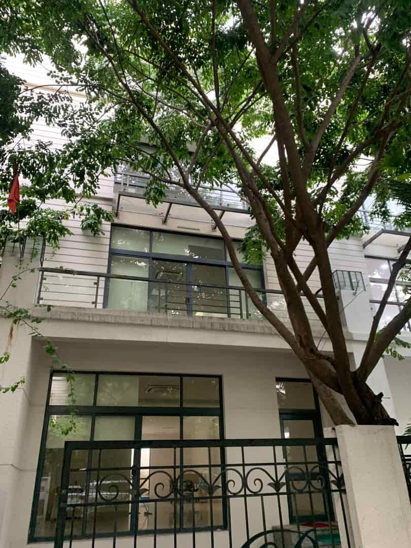 Cho thuê biệt thự 150m2, 5T khu đô thị Pandora Thanh Xuân, làm văn phòng, trung tâm dạy học…