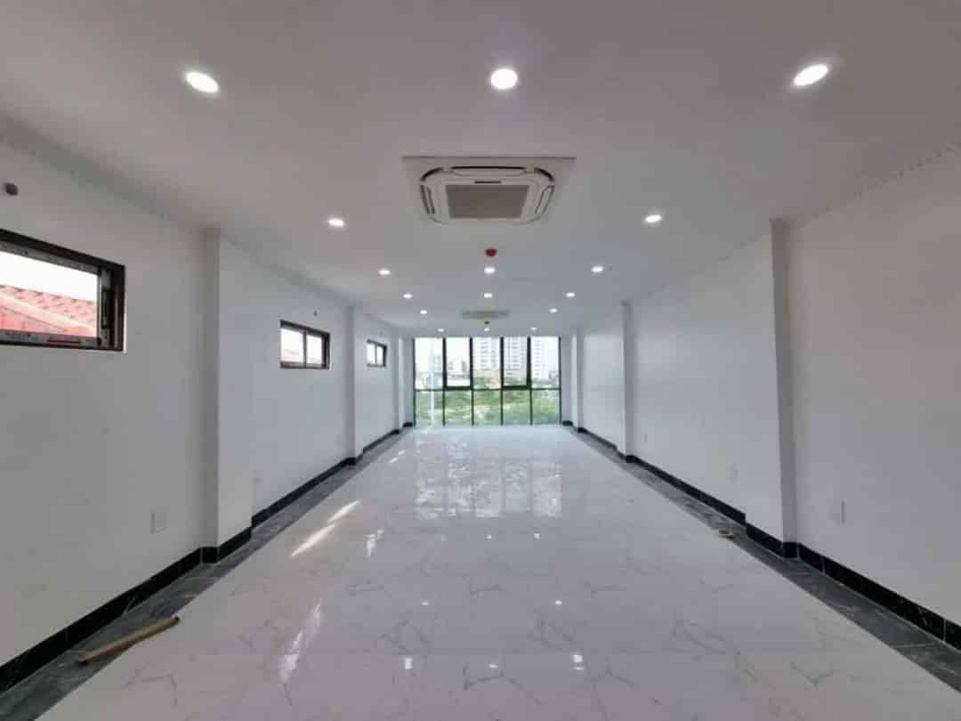 Bán nhà 80m2 9 tầng Hoàng Quốc Việt, Nguyễn Khánh Toàn, Cầu Giấy, ngõ ô tô tránh