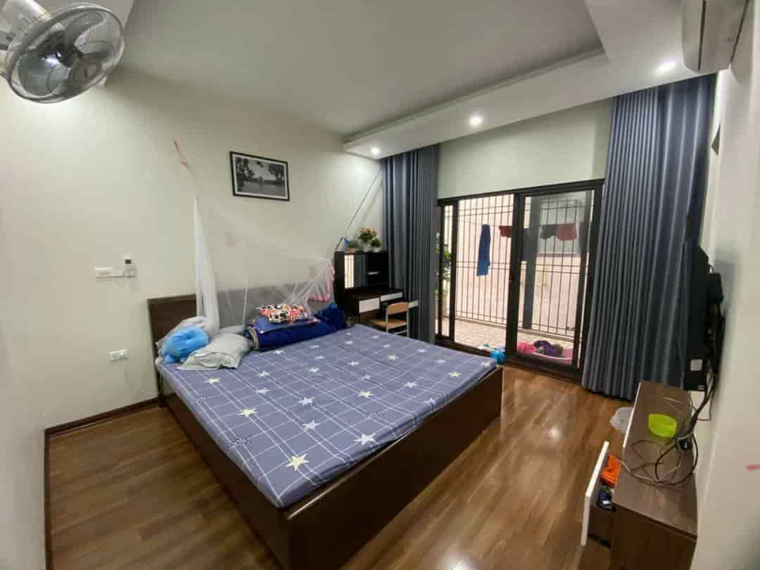 Cho thuê 3 căn liền kề Trần Hữu Dực, 80m2, 4 tầng, giá tốt làm văn phòng, kinh doanh