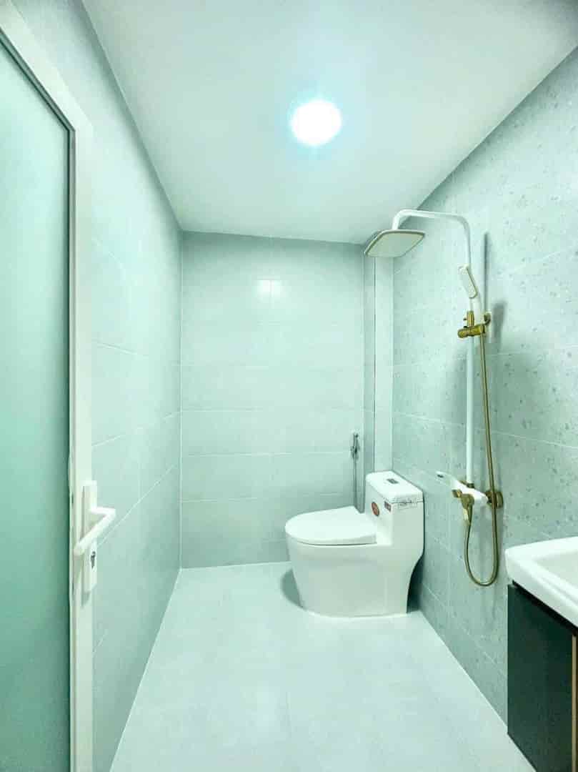 Chính chủ bán nhà 1T1L đường Đặng Văn Bi, Thủ Đức, 62m2, sổ riêng, hxh