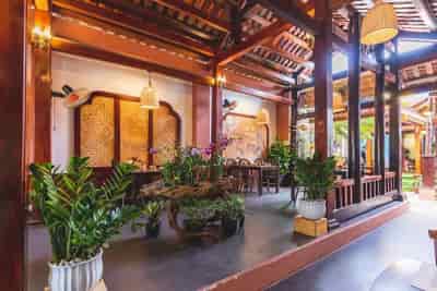 Bán đất tặng nhà hàng khu sầm uất gần biển Nha Trang Dã Tượng
