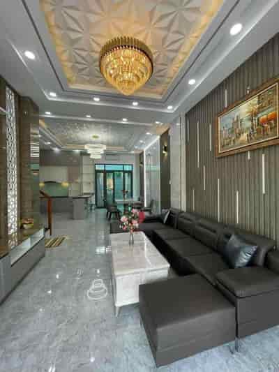 Cho thuê nhà 2581 Huỳnh Tấn Phát, 4 tầng, giá 15 triệu