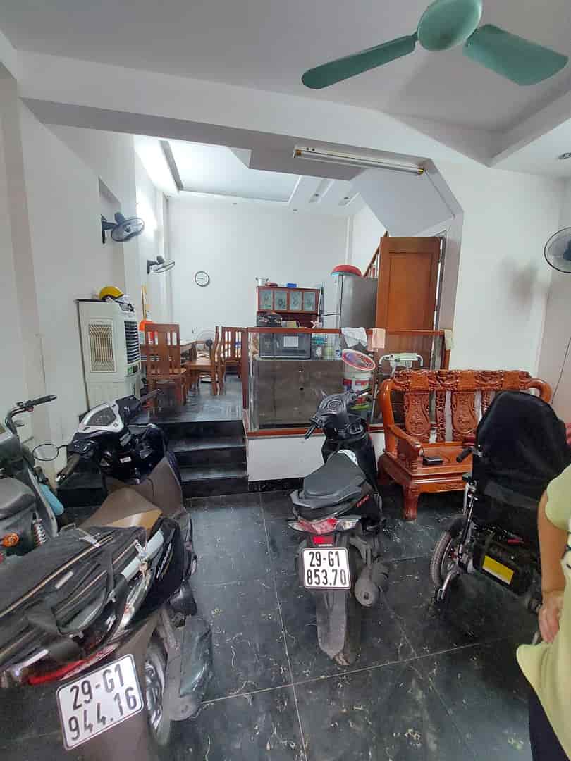 Dồn tiền mua nhà to nên bán nhà Nhân Hòa, Thanh Xuân, 50m, 5T, MT 5m, 6.5 tỷ
