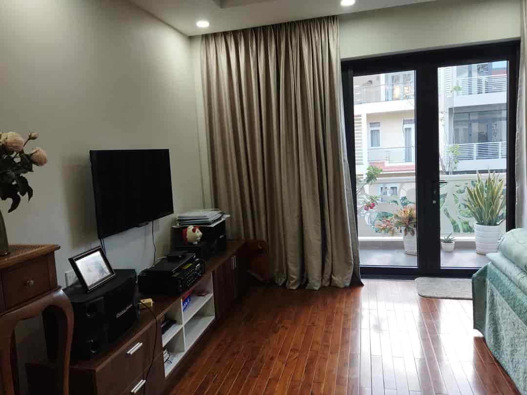Bán nhà khu đô thị Him Lam, Tân Hưng Q7 chủ tặng toàn nội thất châu âu 3tỷ 100m2, 5 tầng, giá: 27 tỷ