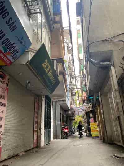 Chính chủ bán đất sẵn nhà 3 tầng cũ tại Trần Duy Hưng, Cầu Giấy, ô tô đỗ cửa, kinh doanh