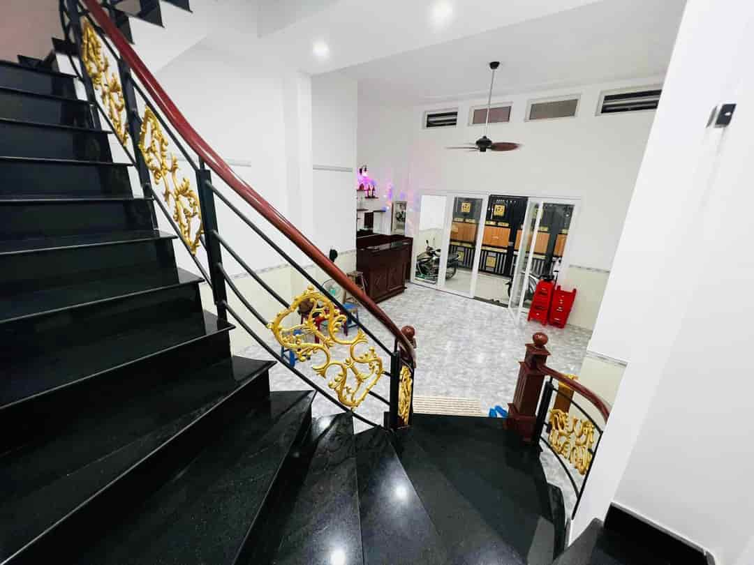 Siêu biệt thự 4 tầng khách sạn mini, mặt tiền phường 15, tb, đối diện kcn Tân Bình, giá từ 24 tỷ nay