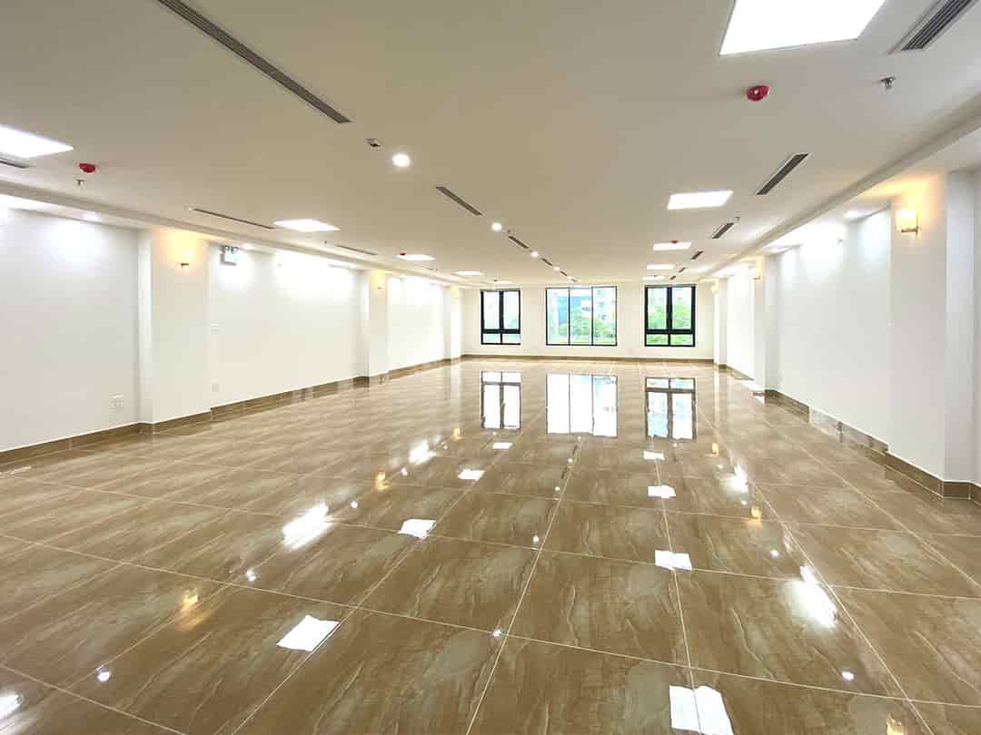 Bán tòa văn phòng 9 tầng xây mới mặt phố Khâm Thiên, vị trí đắc địa, dt 290m2, giá 120 tỷ