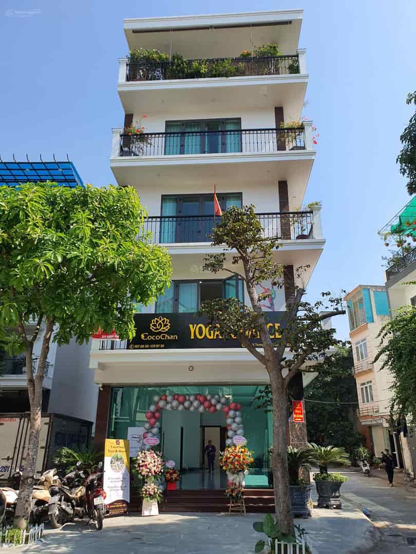 Cho thuê mặt tiền tầng 1 + tầng biệt lập làm văn phòng, showroom, siêu thị mini, phòng tập tại Long Biên