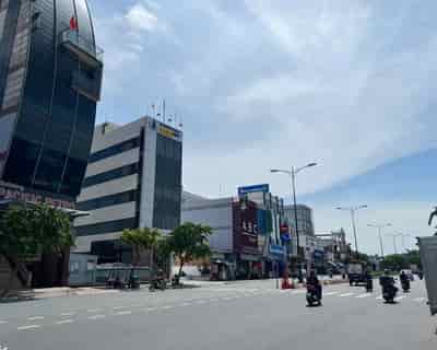Mặt tiền kinh doanh Lê Văn Việt, 100m², mặt bằng cho thuê 200tr/năm, GPXD 5 tầng, giá 14.99 tỷ