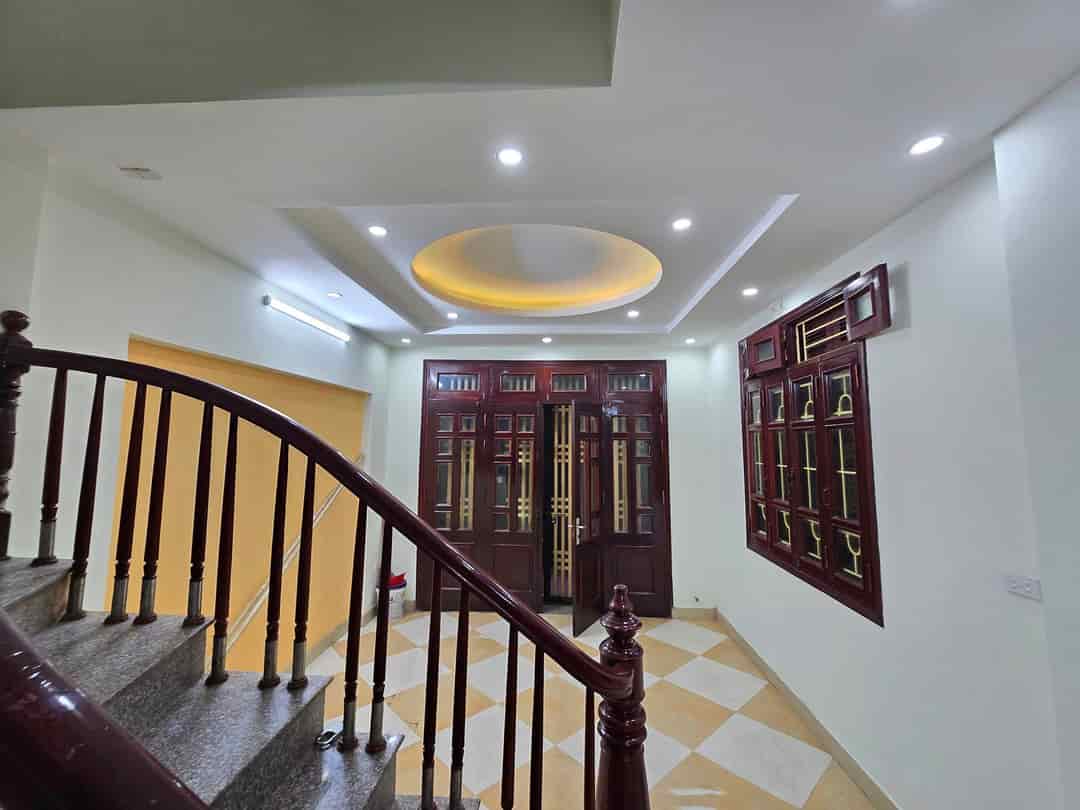 Bán nhà Thanh Xuân, dân xây, lô góc, 50m2, 5 tầng, 20m ra mặt phố, nhỉnh 6 tỷ