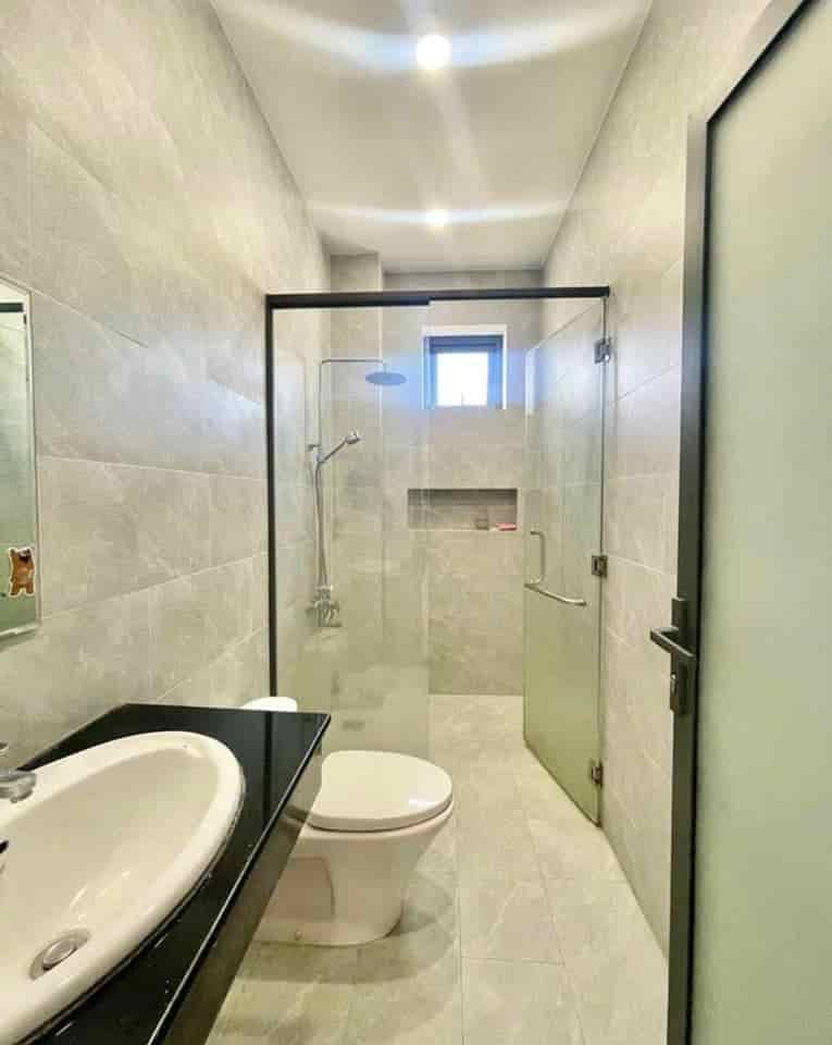 Nhà ngộp Trần Xuân Soạn, q7, 70m2, 1 tỷ 400tr có SHR