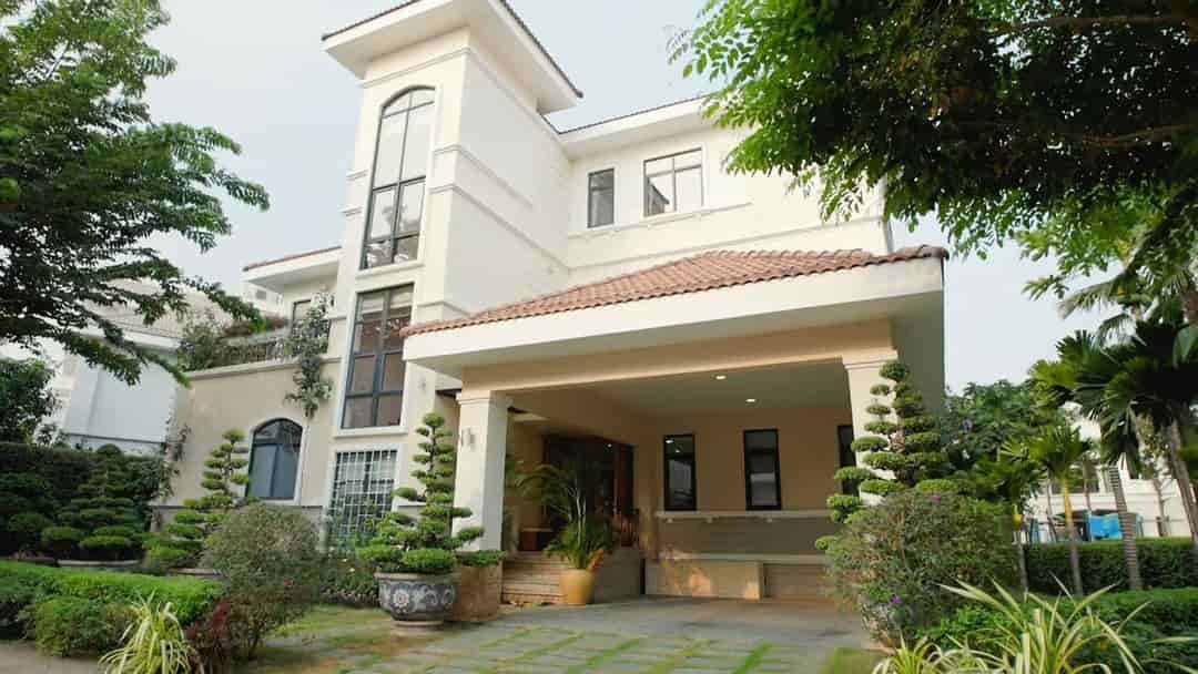 Bán căn biệt thự siêu vip Chateau, Phú Mỹ Hưng quận 7, 210 tỷ