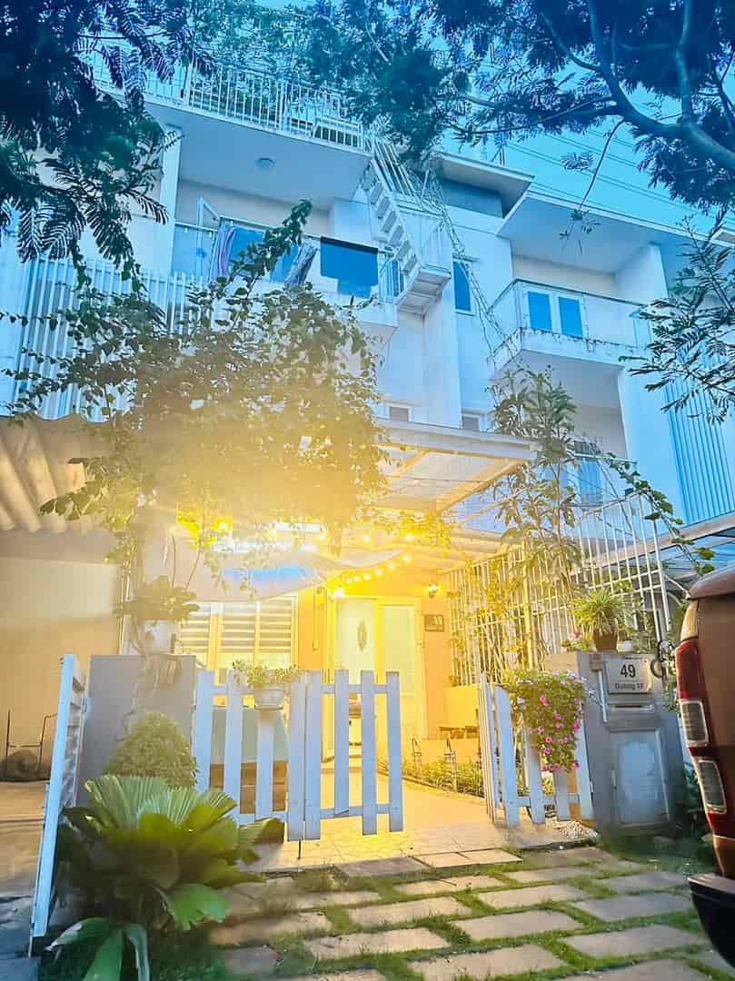 Tiếp tục bán 1 căn nhà phố Khang Điền, nội thất đẹp, 115m2, giá 11.8 tỷ TL
