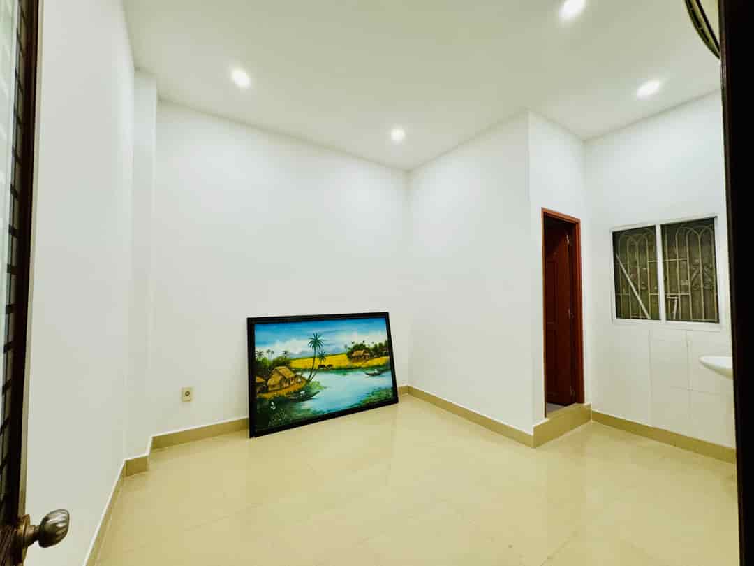 Nhà cho thuê Nguyễn Xí, Bình Thạnh, 40m2, 2 tầng, 2pn, giá thuê 12.5 tr/tháng tl