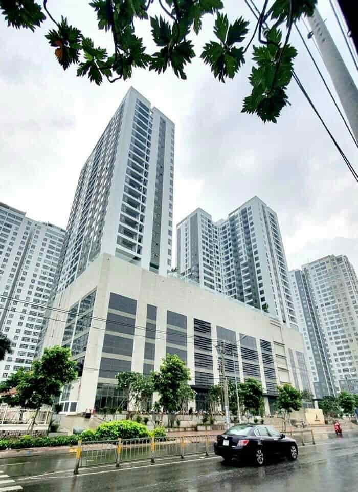 Bán căn Officetel 32m2 Central Premium Tạ Quang Bửu Q8, nội thất cơ bản giá 1,630 tỷ
