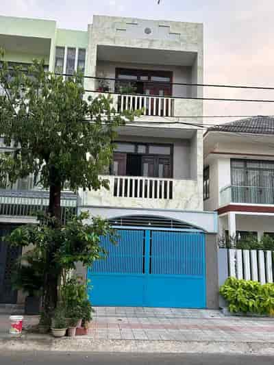 Chính chủ bán nhà 3 tầng full nội thất đường Ngô Huy Diễn, Hòa Xuân, Cẩm lệ, Đà Nẵng