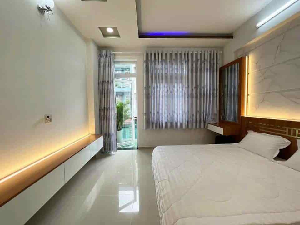 Chạy thận cho con bán gấp nhà Lê Trọng Tấn, Tân Phú, 1t, 2l, 70m2, 855tr, shr