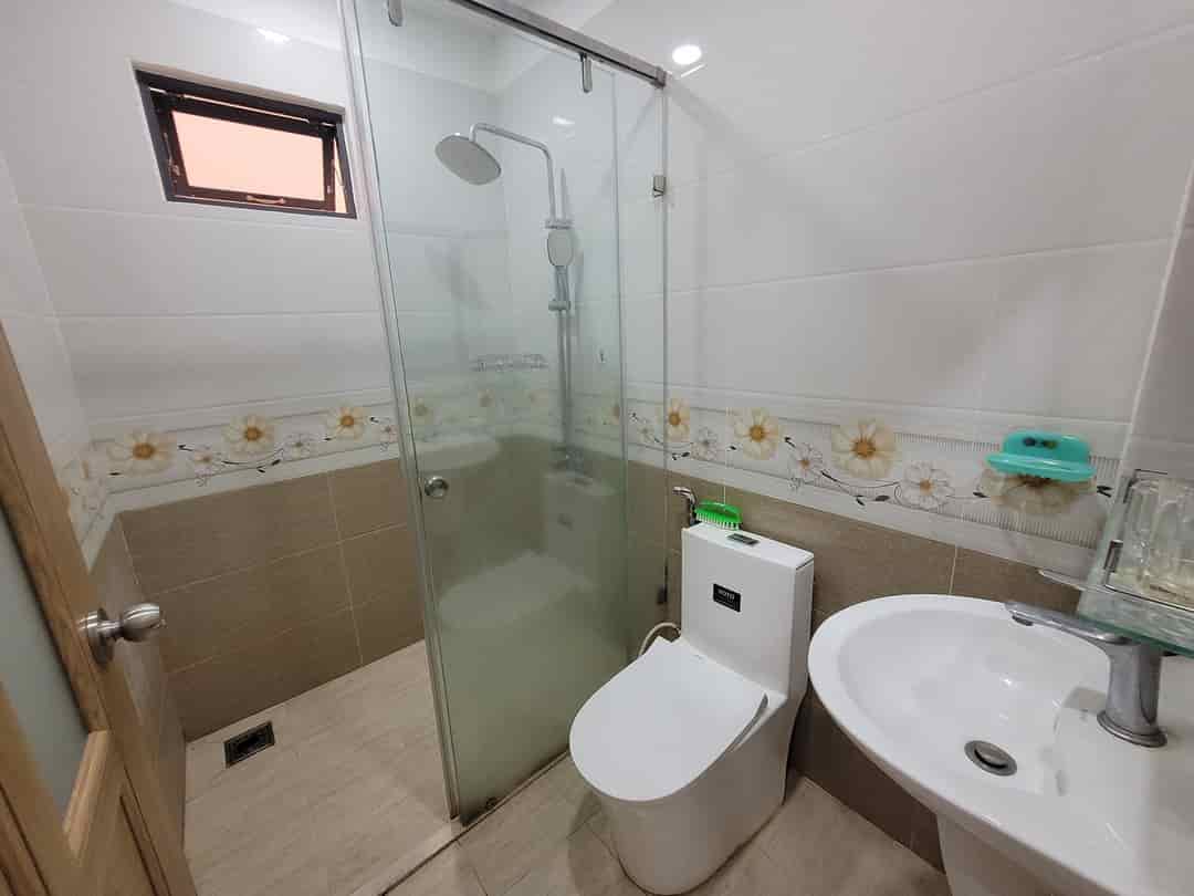 Cần xoay vốn bán gấp nhà 1TR1L 68m2, Đ.Phạm Thế Hiển, gần chợ Nhị Thiên Đường, SHR, giá 890tr