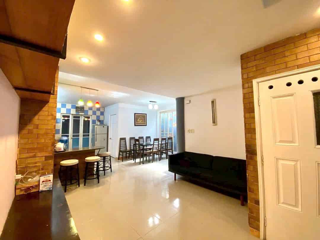 Bán nhà chính chủ, CHDV 10pn khép kín, 100m2, 4 tầng hoàn công đủ, xe tải quay đầu, Nguyễn Văn Công,