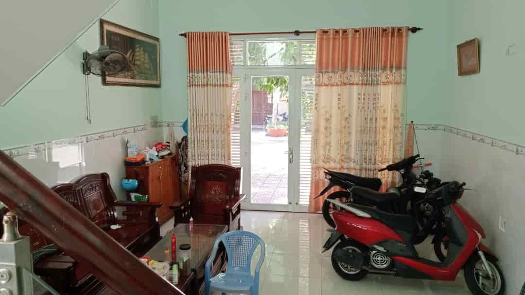 Chính chủ bán nhà 1 lầu 57m2 Đ.Lê Thị Hồng, SHR, gần Coop Mart, giá 860 triệu