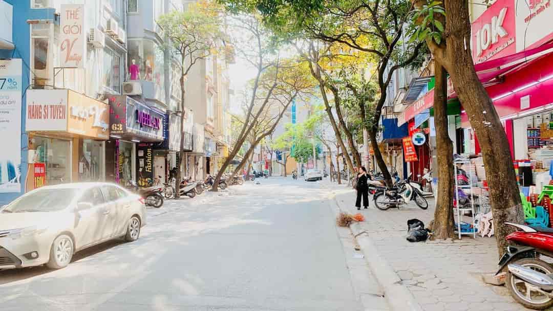 Mặt phố Vương Thừa Vũ, Thanh Xuân, 65m2 hai mặt tiền ô tô, kinh doanh đỉnh