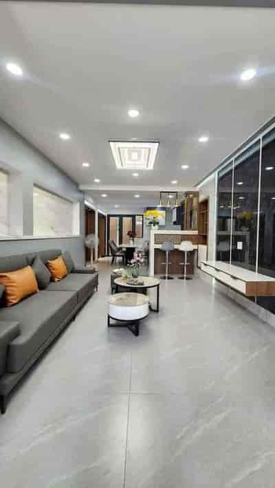 Thua chứng khoáng cần bán gấp nhà đẹp hẻm 5m Nguyễn Duy Cung gần sân bay chỉ từ 960 triệu, 63m2, 3 phòng ngủ