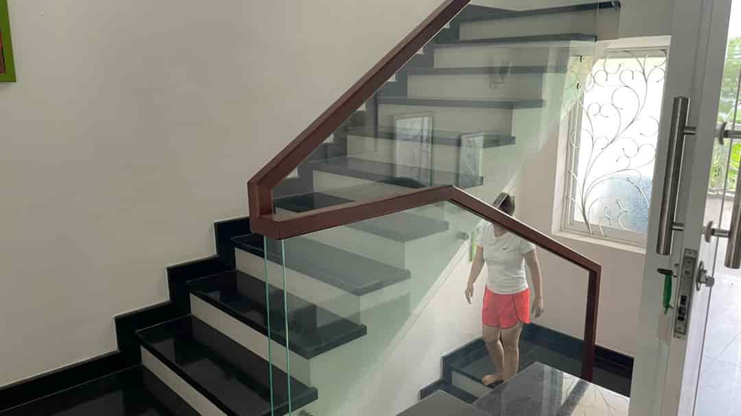 Bán nhà 1 trệt 2 lầu D2D Thống Nhất, Biên Hòa, Đồng Nai, 160m2, giá 13 tỷ 800