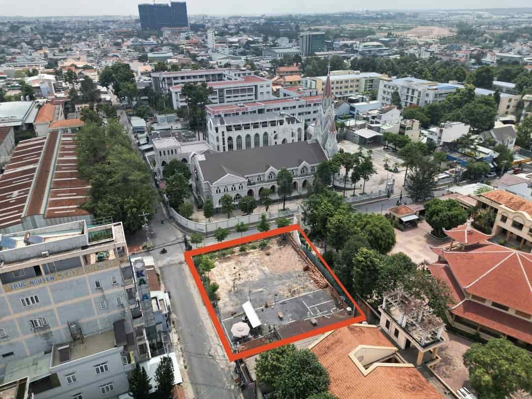 Bán đất góc 2 MT, Tân Hiệp, Biên Hòa, Đồng Nai, 860m2, giá 39 tỷ 900.