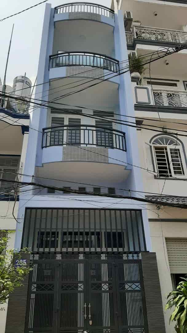 Cho thuê nhà mới 4 tầng mặt tiền Bùi Điền, p5, Q8, 6PN