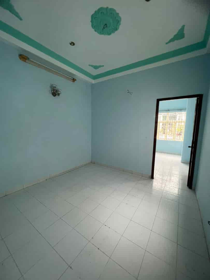 Cho thuê nhà mặt tiền đường Vĩnh Viễn, P6, Q10 trệt 3 lầu ST