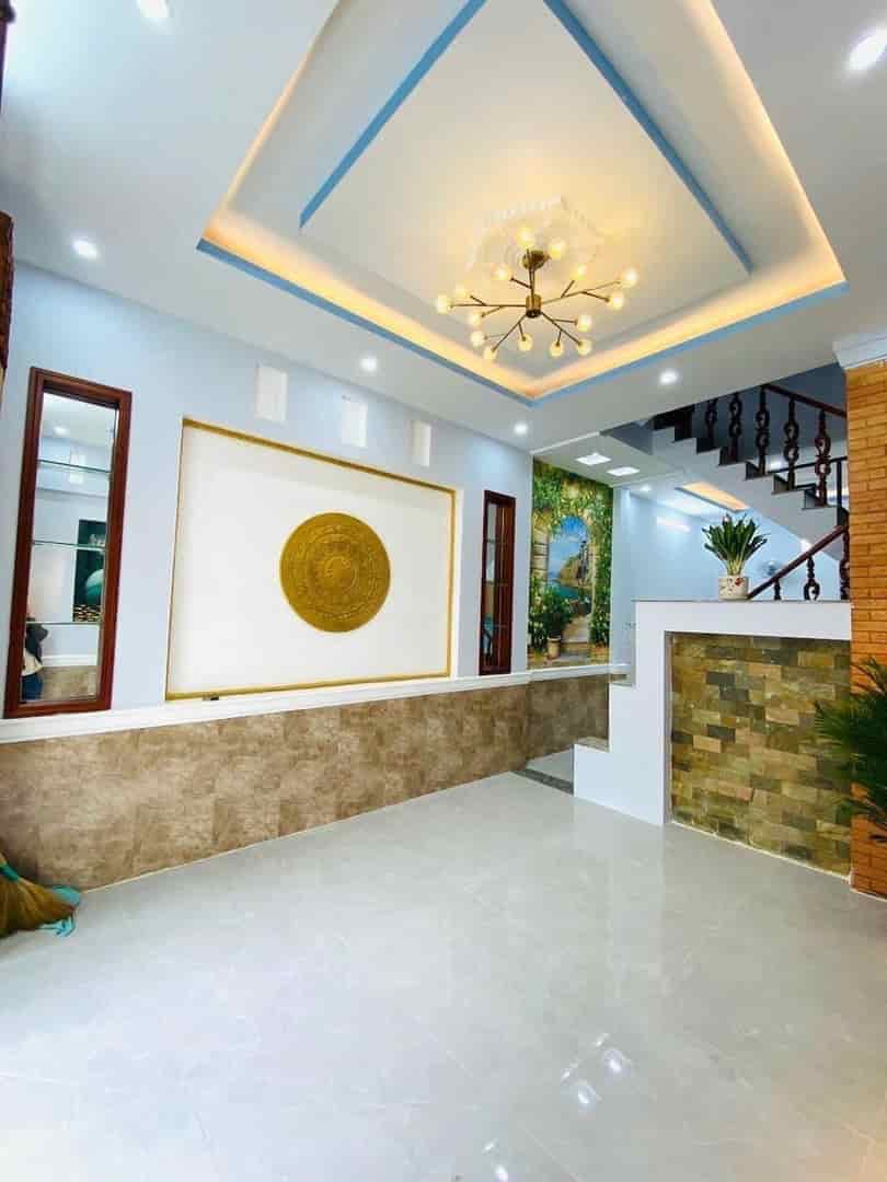 Kẹt nợ bán nhà 63m2 đường Lê Văn Lương, Tân Kiểng, Nhà Bè