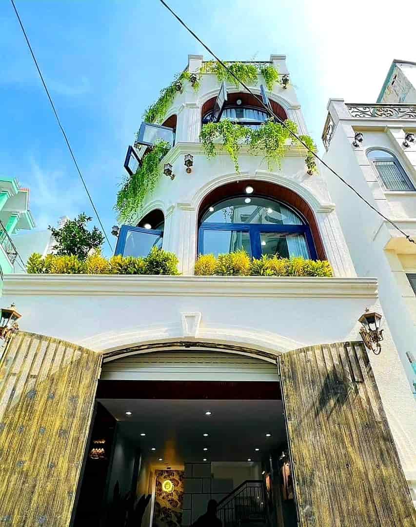 Nhà đẹp Nguyễn Văn Khối, Gò Vấp, hẻm tải, lô góc 128m2, giá hơn 6 tỷ.