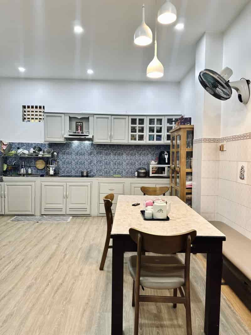 Bán nhà vườn 2 mặt hẻm Nguyễn Đình Chính, 85m2, 3 tầng, ngang 6m, full công năng, nhỉnh 9 tỷ