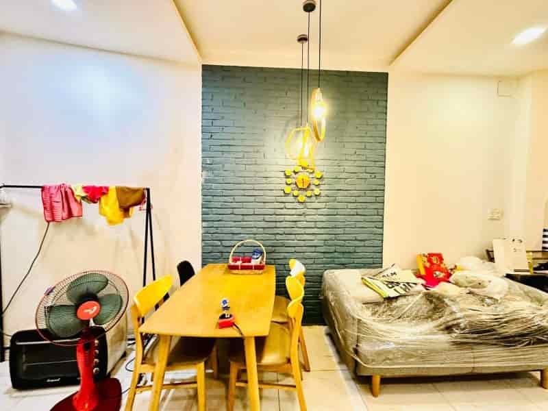 Nhà bán hẻm 466/ Lê Văn Sỹ 86m2, 3 tầng bê tông, hẻm 4m thông, 4pn giá 10 tỷ 990